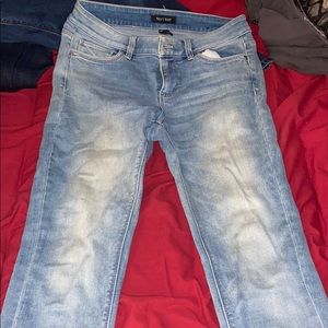 White House Black Market Skinny Crop 2 jeans